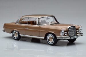 Mercedes 250 SE Coupe W111 Guld Metallic Norev 1:18 183759 Metal — billede 5 af 7