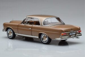 Mercedes 250 SE Coupe W111 Guld Metallic Norev 1:18 183759 Metal — billede 6 af 7