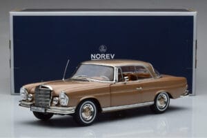Mercedes 250 SE Coupe W111 Guld Metallic Norev 1:18 183759 Metal — billede 7 af 7