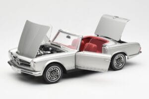 Mercedes 280 SL W113 Pagoda Sølv Schuco 1:18 450035000 Metal — billede 2 af 8
