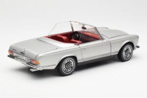 Mercedes 280 SL W113 Pagoda Sølv Schuco 1:18 450035000 Metal — billede 3 af 8