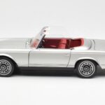 Mercedes 280 SL W113 Pagoda Sølv Schuco 1:18 450035000 - image 4 of 8