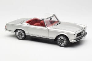 Mercedes 280 SL W113 Pagoda Sølv Schuco 1:18 450035000 Metal — billede 6 af 8