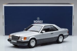 Mercedes 300 CE-24 C124 Coupe Sølv Norev 1:18 183880 Metal — billede 7 af 7
