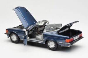 Mercedes 300 SL R107 Nautisk Blå Norev 1:18 183466 Metal — billede 5 af 8
