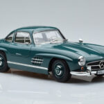 Mercedes 300 SL W198 Gullwing Grøn Norev 1:18 - image 5 of 7