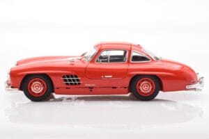 Mercedes 300 SL W198 Gullwing Rød Minichamps 1:18 110037211 Metal — billede 4 af 8