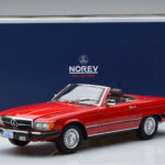 Mercedes 450 SL R107 US Version Rød Norev 1:18 - image 8 of 8