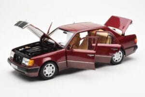 Mercedes 500E W124 Rød Metallic Forhandler Edition Norev 1:18 B66040699 Metal — billede 2 af 8