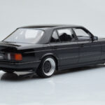 Mercedes 560 SEL AMG W126 Obsidian Sort Otto 1:18 - image 2 of 6