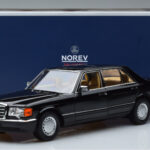 Mercedes 560 SEL W126 Sort Norev 1:18 - image 7 of 7