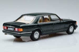 Mercedes 560 SEL W126 Mørkgrøn Metallic Norev 1:18 B66040682 Metal — billede 3 af 7