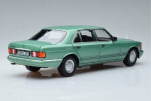 Mercedes 560 SEL W126 Lysegrøn Norev 1:18 183469 Metal — billede 3 af 7