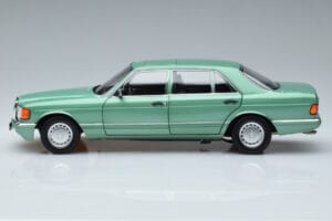 Mercedes 560 SEL W126 Lysegrøn Norev 1:18 183469 Metal — billede 4 af 7