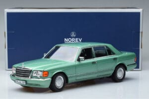 Mercedes 560 SEL W126 Lysegrøn Norev 1:18 183469 Metal — billede 7 af 7