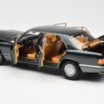Mercedes 560 SEL W126 Night Grøn Metallic Dealer Edition Norev 1:18 B66040626 - image 5 of 8