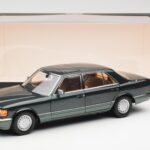 Mercedes 560 SEL W126 Night Grøn Metallic Dealer Edition Norev 1:18 B66040626 - image 8 of 8