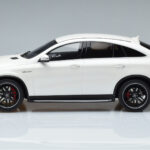 Mercedes AMG GLE 63S C292 Coupe Hvid GT Spirit 1:18 - image 3 of 6