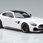 Mercedes AMG GT R Hvid GT Spirit 1:18 KJ021 Resin - image 4 of 6