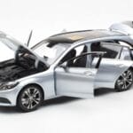 Mercedes C-Class W205 T-Model Sølv Asia Exclusive Norev 1:18 - image 2 of 8