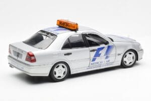Mercedes C-Class W202 AMG Medical Car F1 1997 UT Models 1:18 26106 Metal — billede 2 af 6