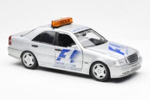 Mercedes C-Class W202 AMG Medical Car F1 1997 UT Models 1:18 26106 Metal — billede 4 af 6