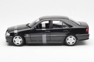 Mercedes C-Class W202 C36 AMG Sort Metallic UT Models 1:18 26102 Metal — billede 3 af 6