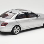 Mercedes C-Class W204 Avantgarde Sølv AUTOart 1:18 B66962368 - image 3 of 8