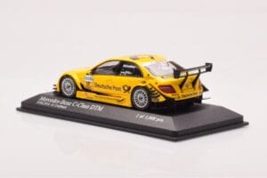 Mercedes C-Class W204 DTM Deutsche Post AMG Mercedes #17 D. Coulthard DTM 2010 Minichamps 1:43 400103817 Metal — billede 3 af 4