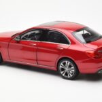 Mercedes C-Class W205 Rød Metallic Asia Exclusive Norev 1:18 - image 7 of 8