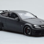 Mercedes C63 AMG W204 Black Series Mat Sort GT Spirit 1:18 - image 4 of 6