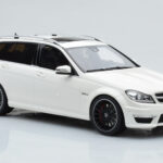 Mercedes C63 AMG S204 T-Model Hvid GT Spirit 1:18 - image 4 of 8