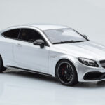 Mercedes C63S AMG C205 Coupe Sølv GT Spirit 1:18 - image 4 of 6