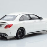 Mercedes C63S AMG W205 Hvid GT Spirit 1:18 - image 2 of 6