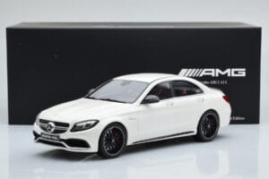 Mercedes C63S AMG W205 Hvid GT Spirit 1:18 B66960370 Resin — billede 6 af 6