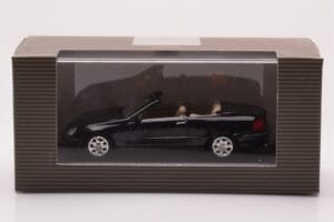 Mercedes CLK A209 Cabriolet Obsidian Sort Metallic Minichamps 1:43 B66961966 Metal — billede 4 af 4
