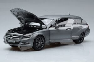 Mercedes CLS Shooting Brake X218 Alanite Grå Norev 1:18 B66960117 Metal — billede 2 af 7