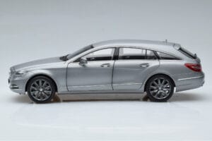 Mercedes CLS Shooting Brake X218 Alanite Grå Norev 1:18 B66960117 Metal — billede 4 af 7
