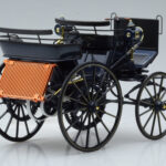 Mercedes Daimler Motorkutsche Mørkeblå Norev 1:18 - image 2 of 6