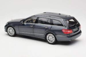 Mercedes E-Class S212 T-Model Tenorit Grå Metallic Minichamps 1:18 B66962447 Metal — billede 7 af 8