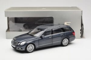 Mercedes E-Class S212 T-Model Tenorit Grå Metallic Minichamps 1:18 B66962447 Metal — billede 8 af 8