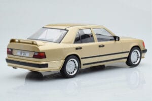 Mercedes E-Class W124 Tuning Beige MCG 1:18 MCG18342 Metal — billede 2 af 6