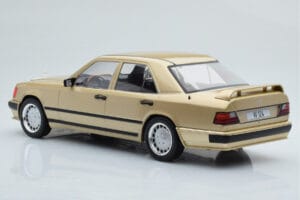 Mercedes E-Class W124 Tuning Beige MCG 1:18 MCG18342 Metal — billede 5 af 6