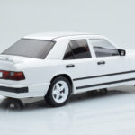 Mercedes E-Class W124 Tuning Hvid MCG 1:18 - image 2 of 6