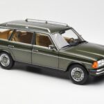 Mercedes 230T W123 T-Model Grøn Metallic Norev 1:18 183730 - image 6 of 8