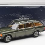 Mercedes 230T W123 T-Model Grøn Metallic Norev 1:18 183730 - image 8 of 8
