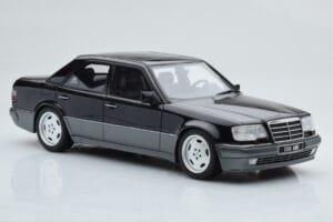Mercedes E60 AMG W124 Sort Otto 1:18 OT131 Resin — billede 4 af 6