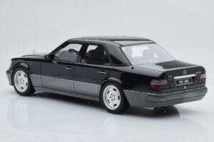 Mercedes E60 AMG W124 Sort Otto 1:18 OT131 Resin — billede 5 af 6