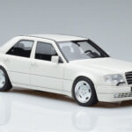 Mercedes E60 AMG W124 Hvid Otto 1:18 - image 4 of 6