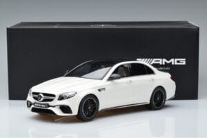 Mercedes AMG E63 S W213 Hvid GT Spirit 1:18 B66965711 Resin — billede 6 af 6